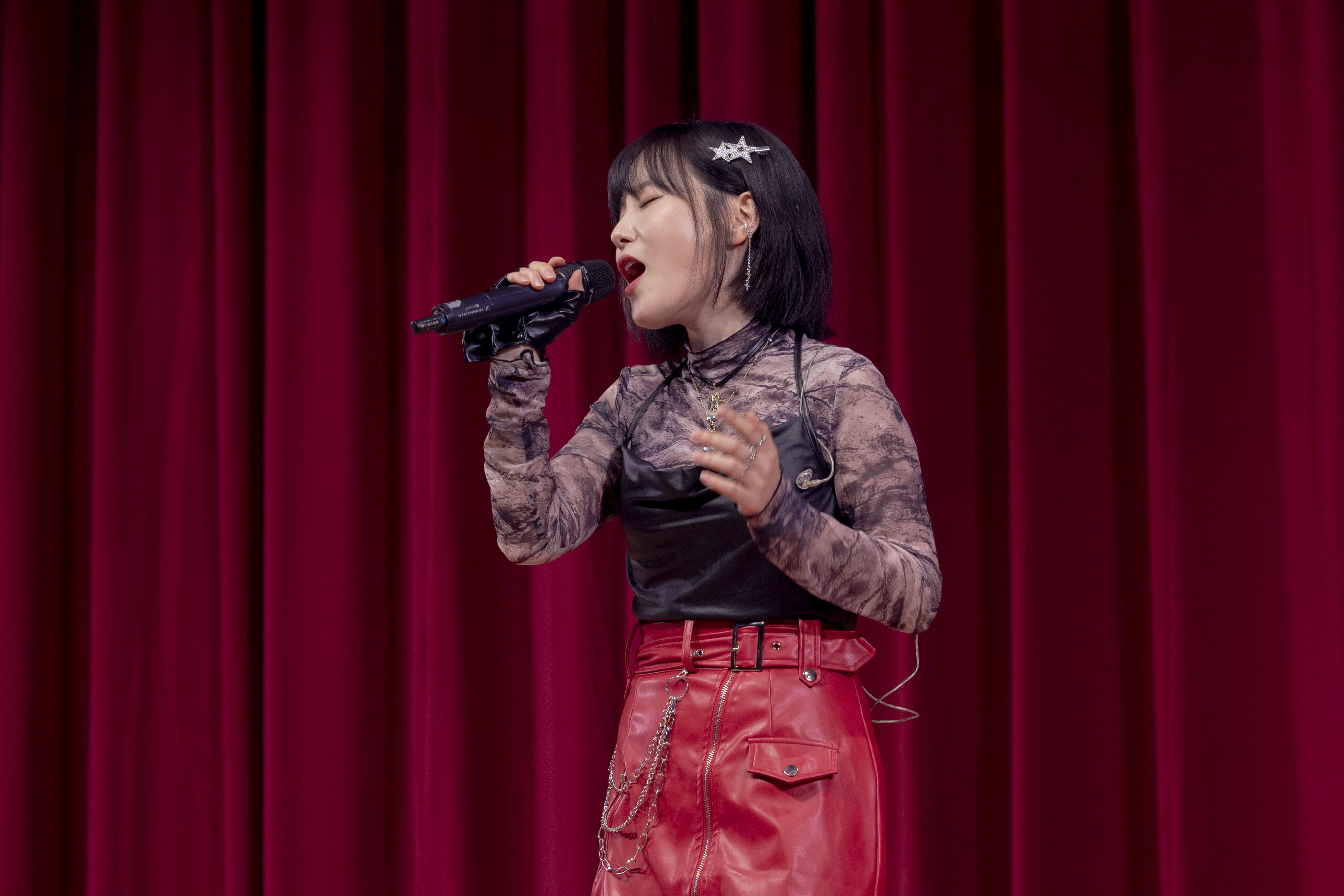 演出