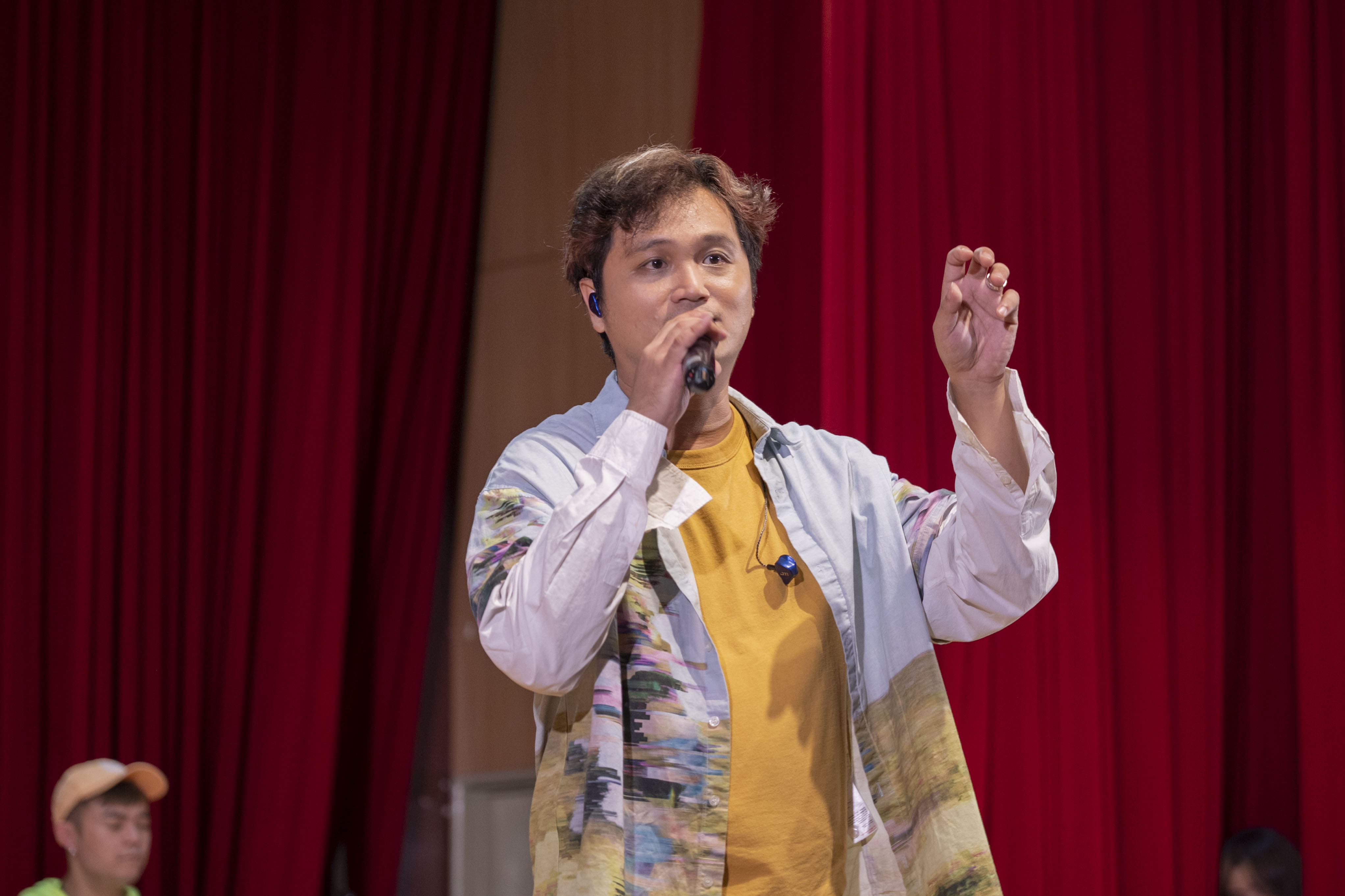 表演